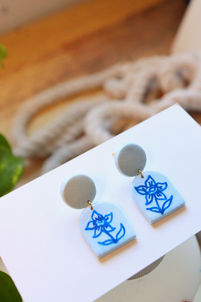 Daffodil Earrings