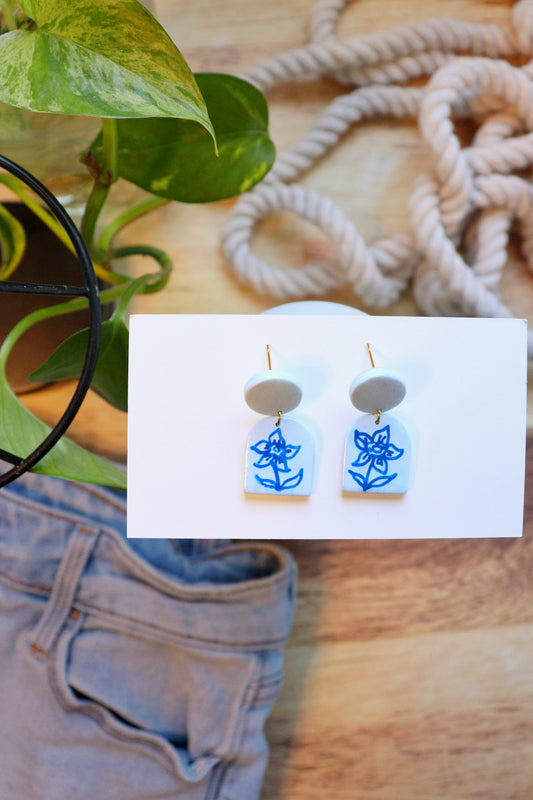 Daffodil Earrings